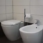 לינה וארוחת בוקר Central Rooms